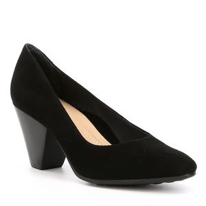 Suede Nurture Adonia Black heels